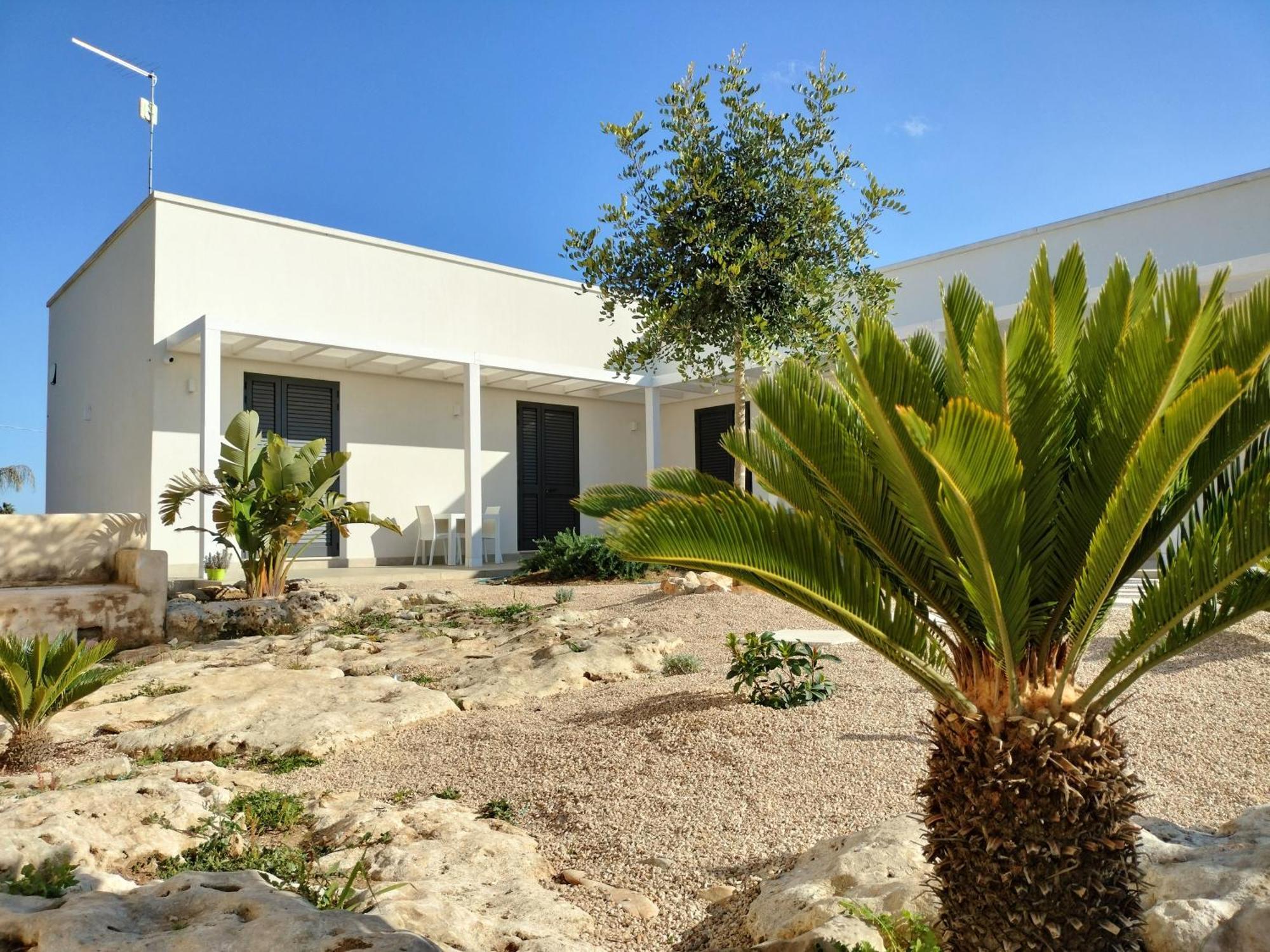 B&B Bianco Mediterraneo Torre Ovo Luaran gambar