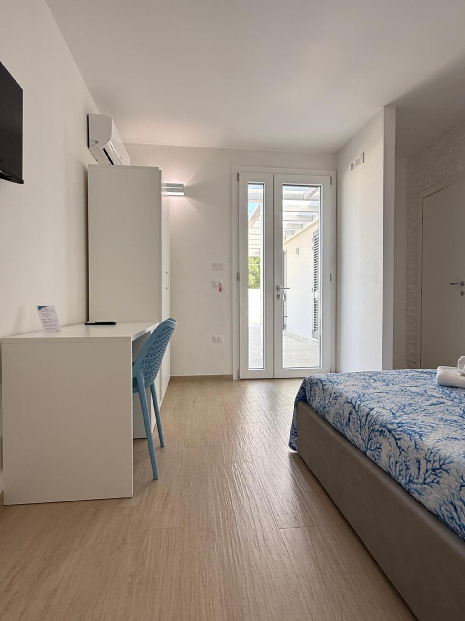 B&B Bianco Mediterraneo Torre Ovo Luaran gambar